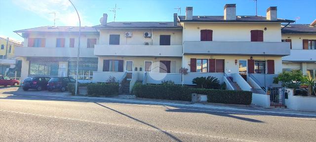 Villa a schiera in Viale Romagna 133, Fano - Foto 1