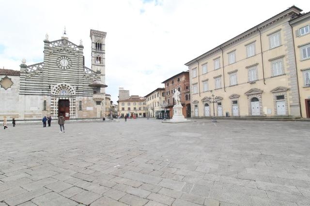 Geschäft in Via Agnolo Firenzuola 36, Prato - Foto 1