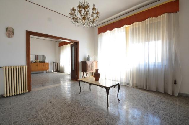 4-room flat in Corso Umberto I 586, Montesilvano - Photo 1