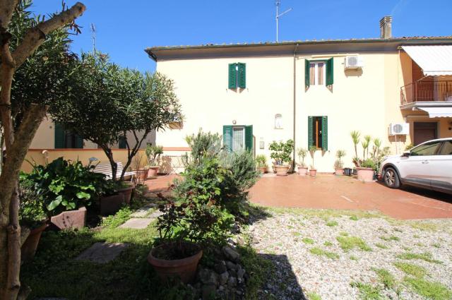 Einfamilienhaus in Via del Leone 68, Prato - Foto 1