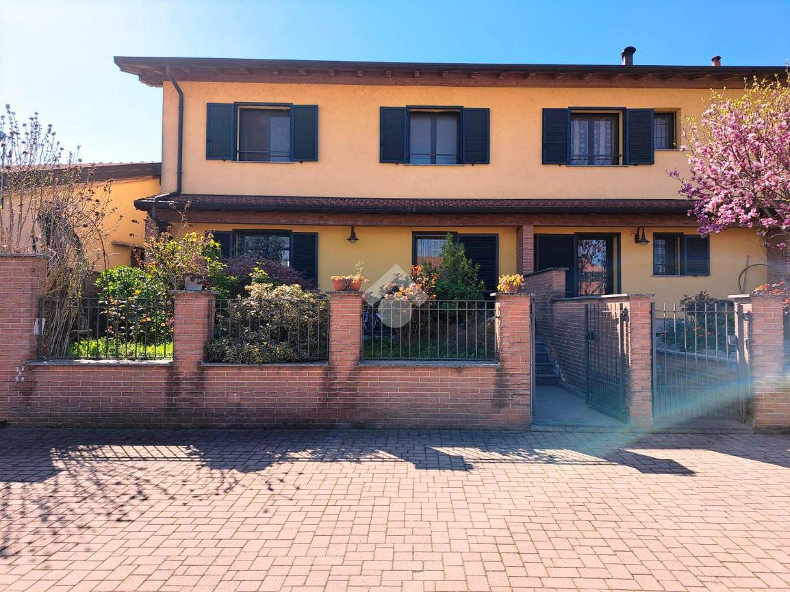 Villa a schiera in vendita a Bornasco