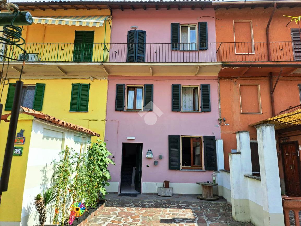 Casa indipendente in vendita a Pavia