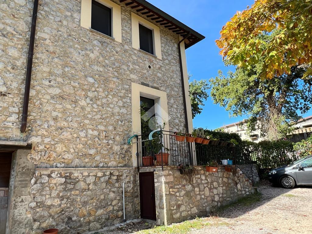Casa indipendente in vendita a Perugia