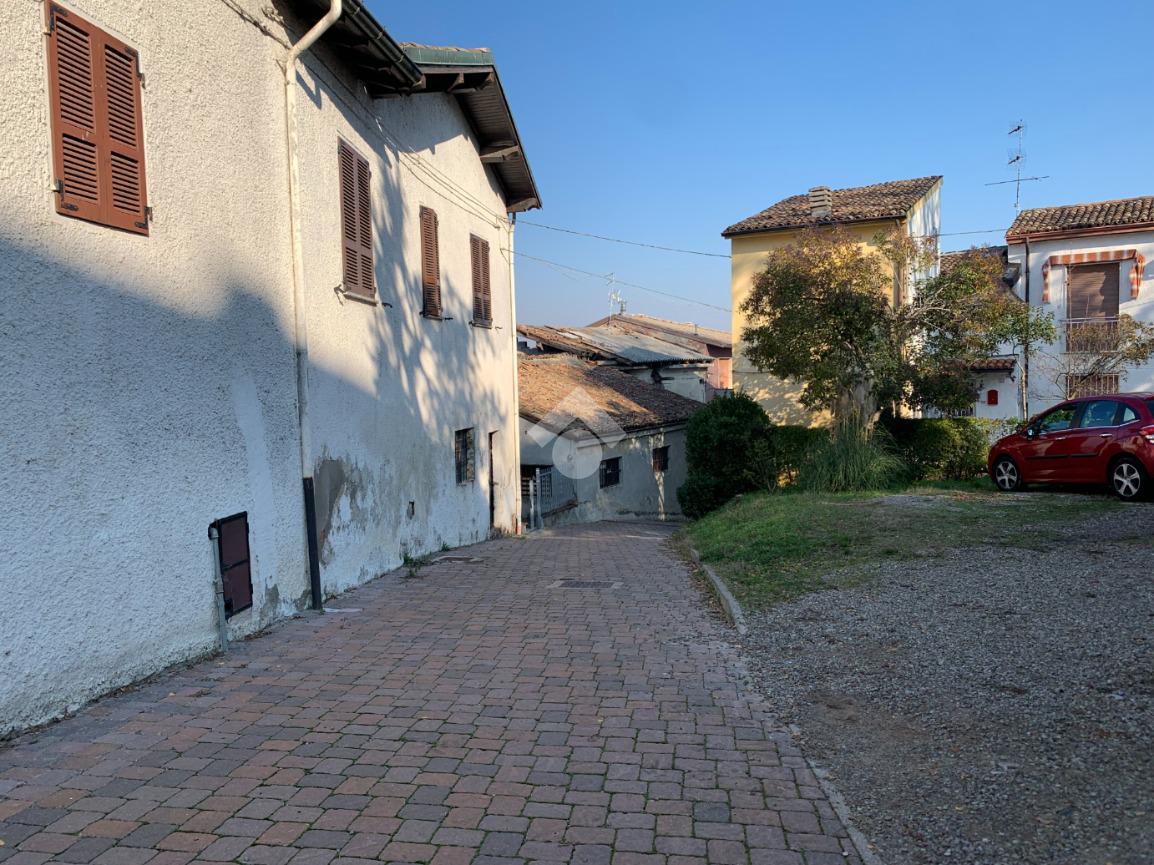 Casa indipendente in vendita a San Damiano Al Colle