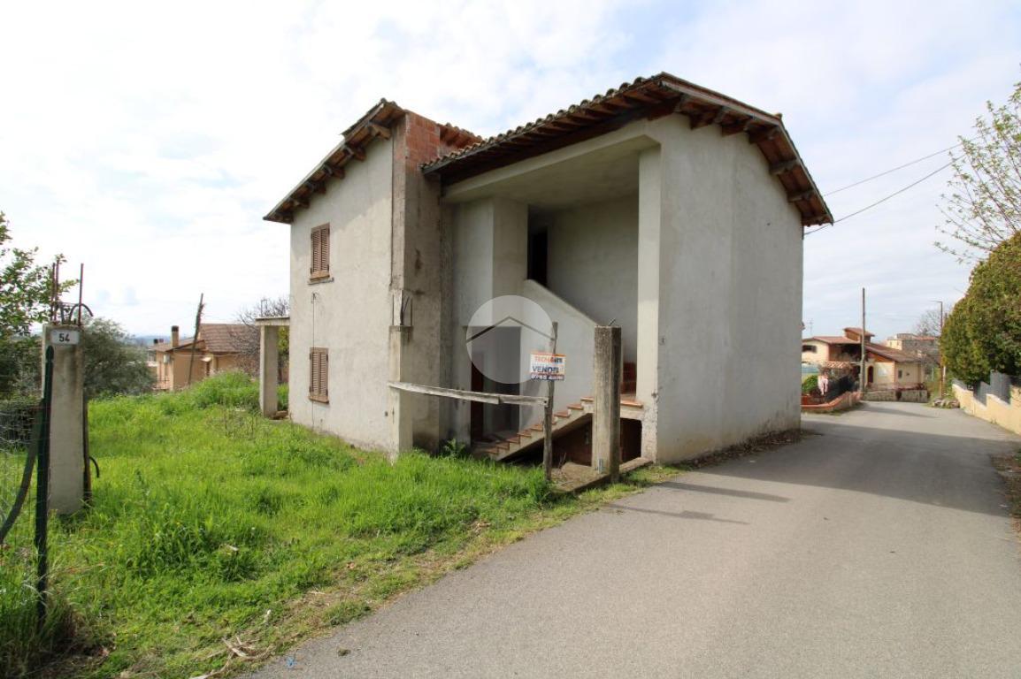 Casa indipendente in vendita a Fara In Sabina