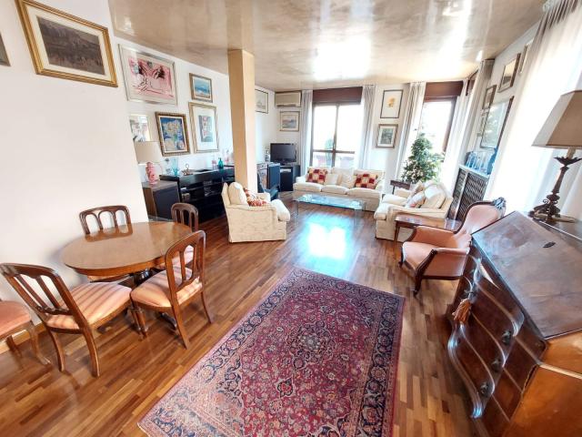 Penthouse in {3}, Piazza Araceli - Foto 1