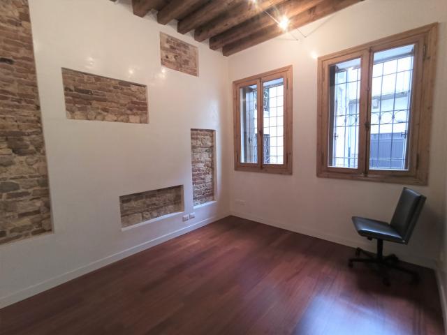 Büro in Contrà Pasini, Vicenza - Foto 1