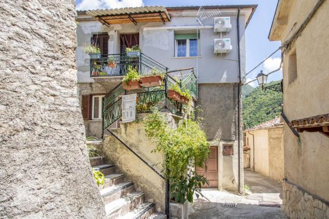 3-room flat in Via Giuseppe Mazzini 3, Poggio Bustone - Photo 1