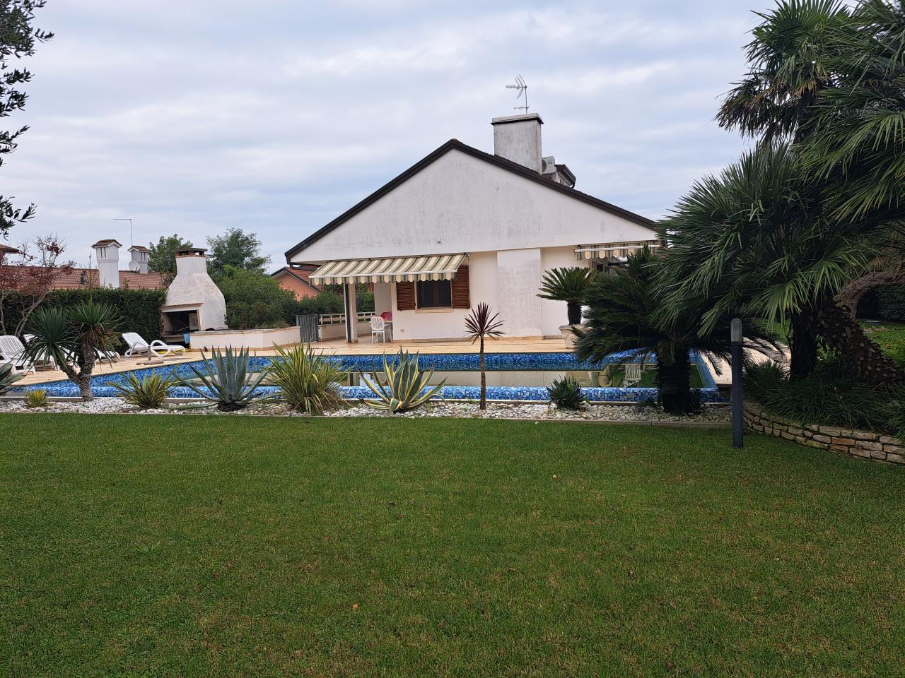 Villa in vendita a Rosolina