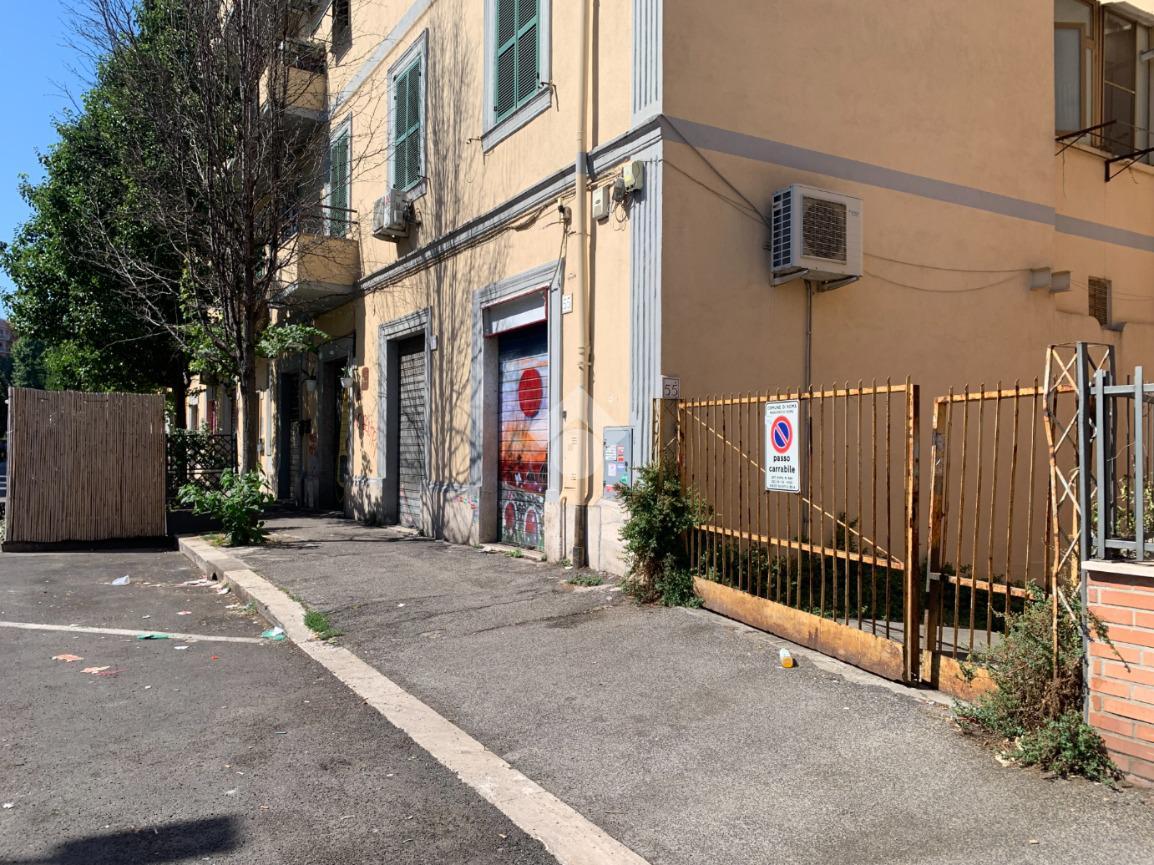 Magazzino in Via dei Quintili 55, Roma, {3} - Foto 1