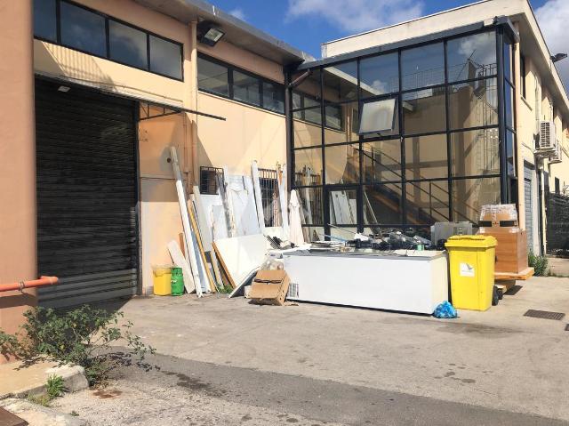 Magazzino in Via Don Tazzoli 19, Pomezia - Foto 1