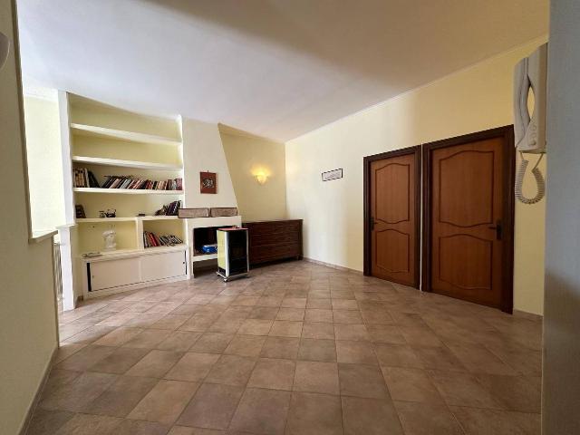 Dreizimmerwohnung in Via Val di Non, Mentana - Foto 1