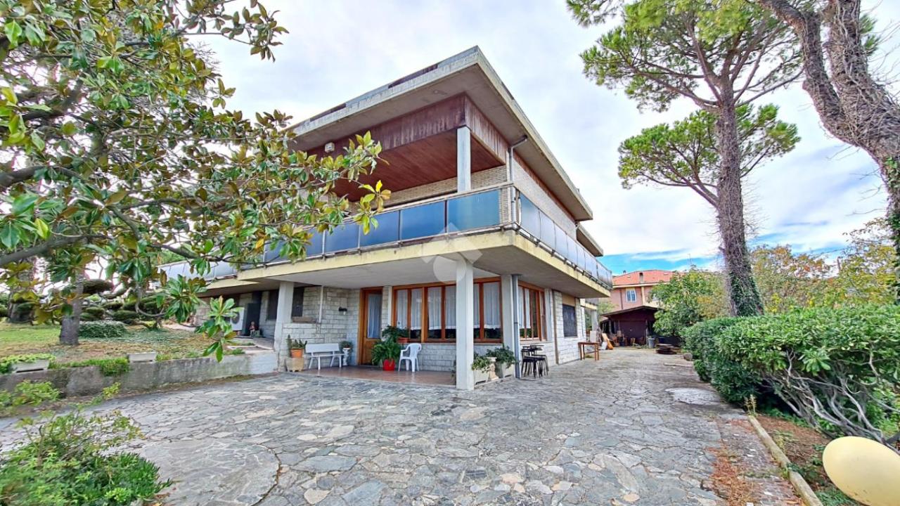 Villa in vendita a Montegridolfo