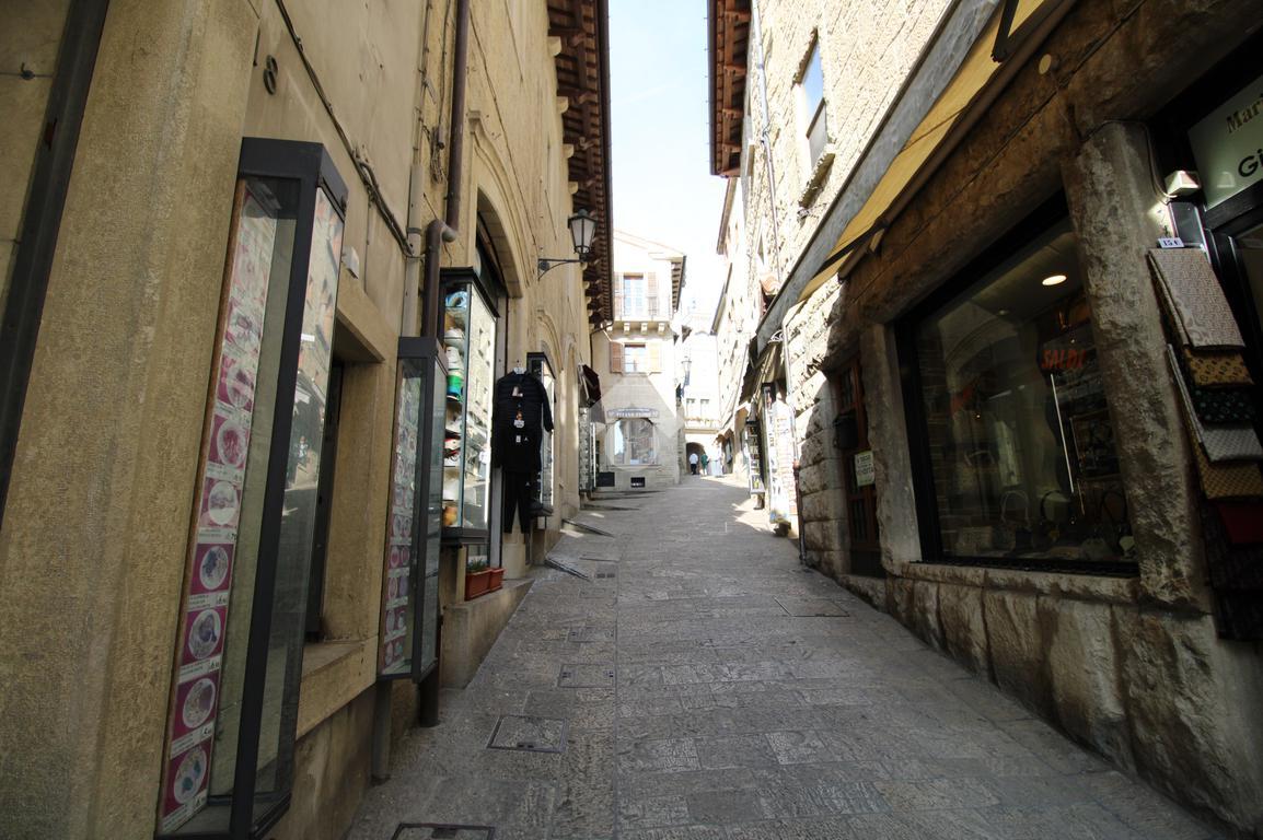 Negozio in Via Basilicius 18, San Marino, {3} - Foto 2