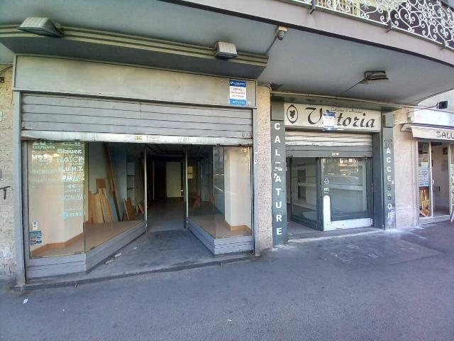 Negozio in Via Vicinale Campanile 20, Napoli - Foto 1