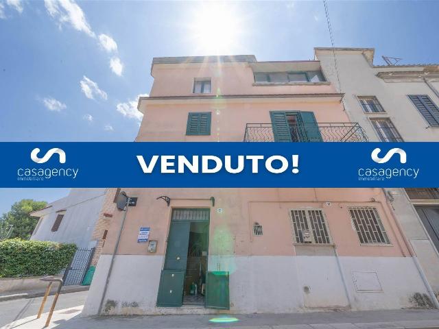 3-room flat in Via Modugno  21, Palo del Colle - Photo 1