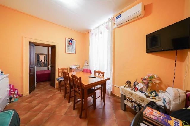 2-room flat in Via Porta Reale  8, Palo del Colle - Photo 1