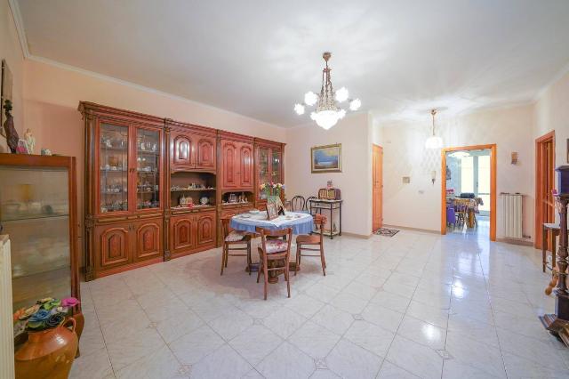 4-room flat in Via Torquato Tasso 31 d, Palo del Colle - Photo 1