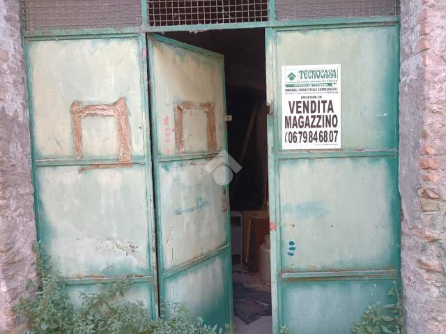 Warehouse in Via del Lavatoio 16, Marino - Photo 1