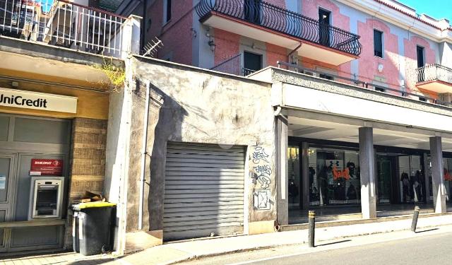 Negozio in {3}, Viale del Lavoro 43 - Foto 1