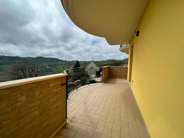 3-room flat in Via del Giardino 261, Colonnella - Photo 1