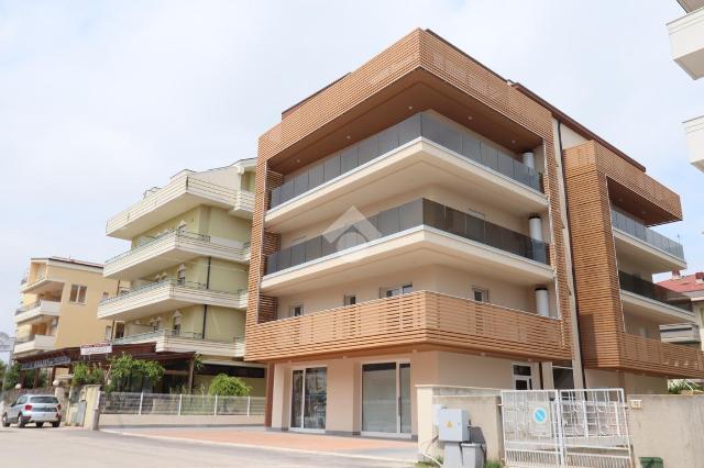 3-room flat in Via Trieste 36, Alba Adriatica - Photo 1