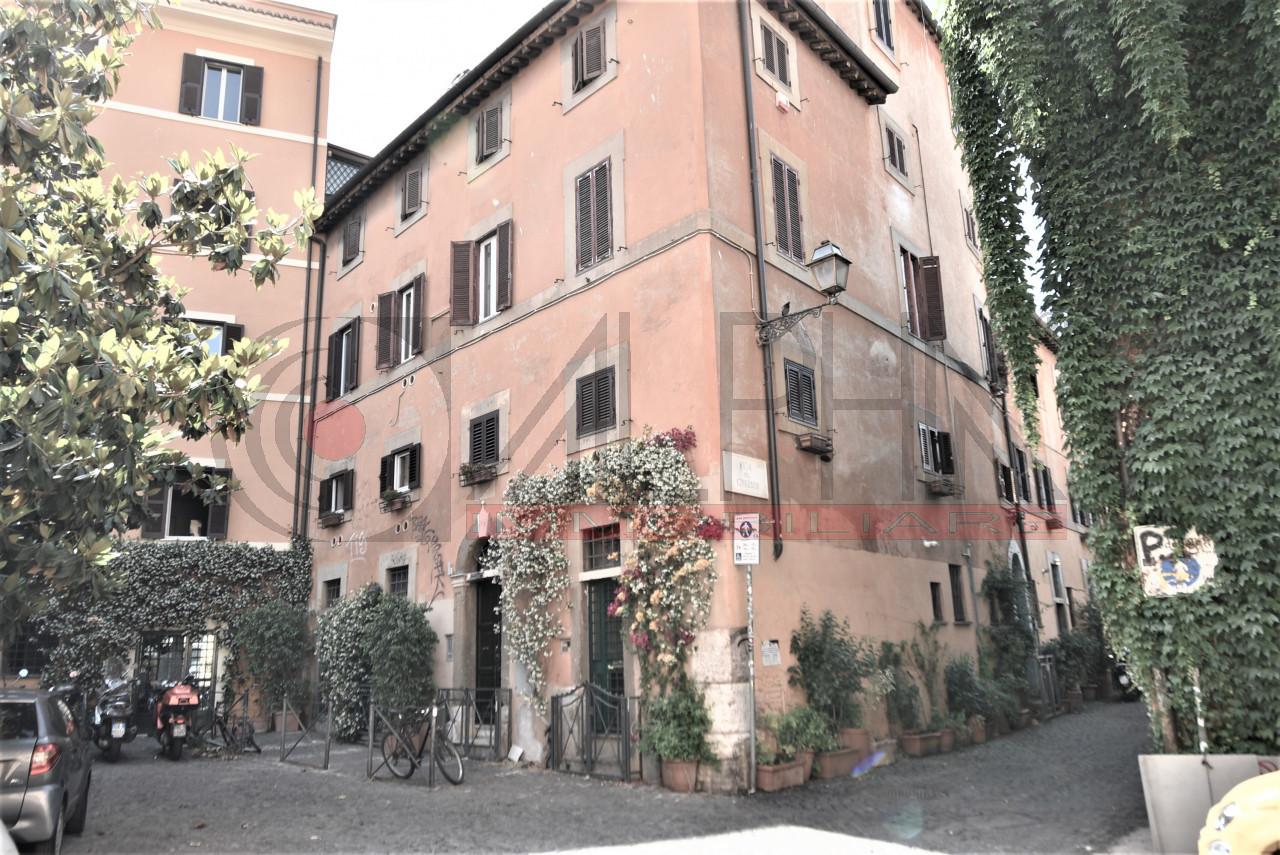 Magazzino in Piazza De Renzi, Roma - Foto 1