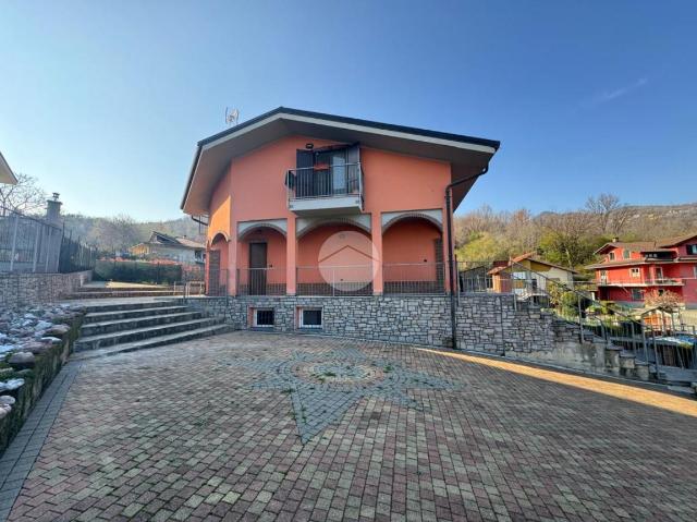 Detached house in Via Villanova, Giaveno - Photo 1