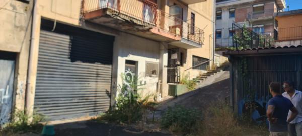 Magazzino in Via Luigi Capuana 5, Sant'Agata Li Battiati, {3} - Foto 1