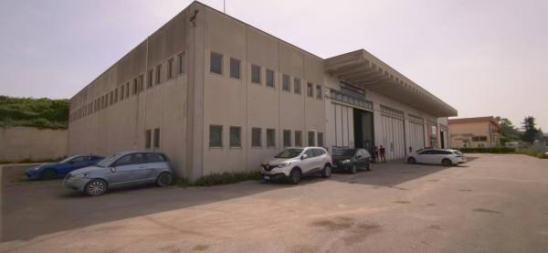 Negozio in Via Caduti del Lavoro 31, Ancona, {3} - Foto 1