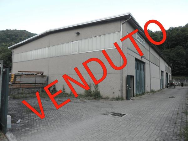 Magazzino in Via Fratelli Rizzi 16/B, Proserpio, {3} - Foto 1