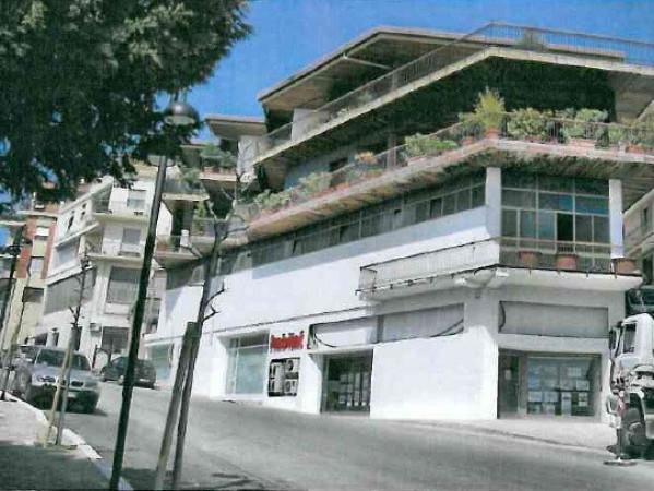 Ufficio in Via Raffaello Sanzio 10, Montegranaro, {3} - Foto 1