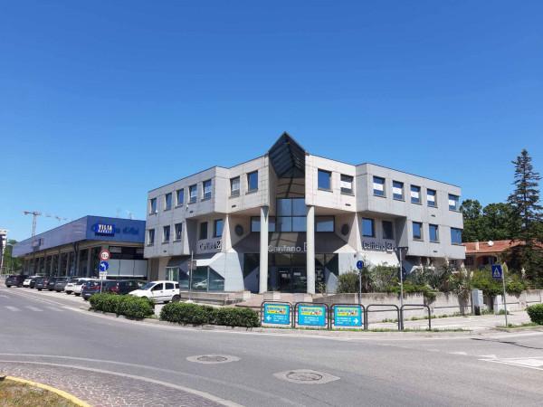 Ufficio in Via Amilcare Ponchielli 94, Pesaro, {3} - Foto 1