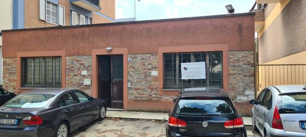 Ufficio in Via Decio Raggi 54, Pesaro, {3} - Foto 1