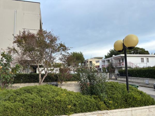 Negozio in Via Giuseppe di Vittorio 5, Martinsicuro, {3} - Foto 2