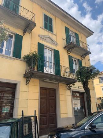 Negozio in Via Guglielmo Marconi 9, Pontremoli, {3} - Foto 2