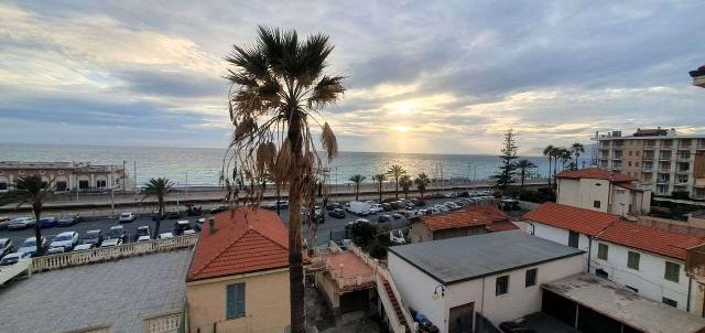 2-room flat, Bordighera - Photo 1