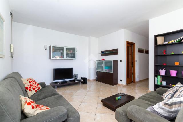 4-room flat in Via Cristoforo Colombo 2, Piossasco - Photo 1