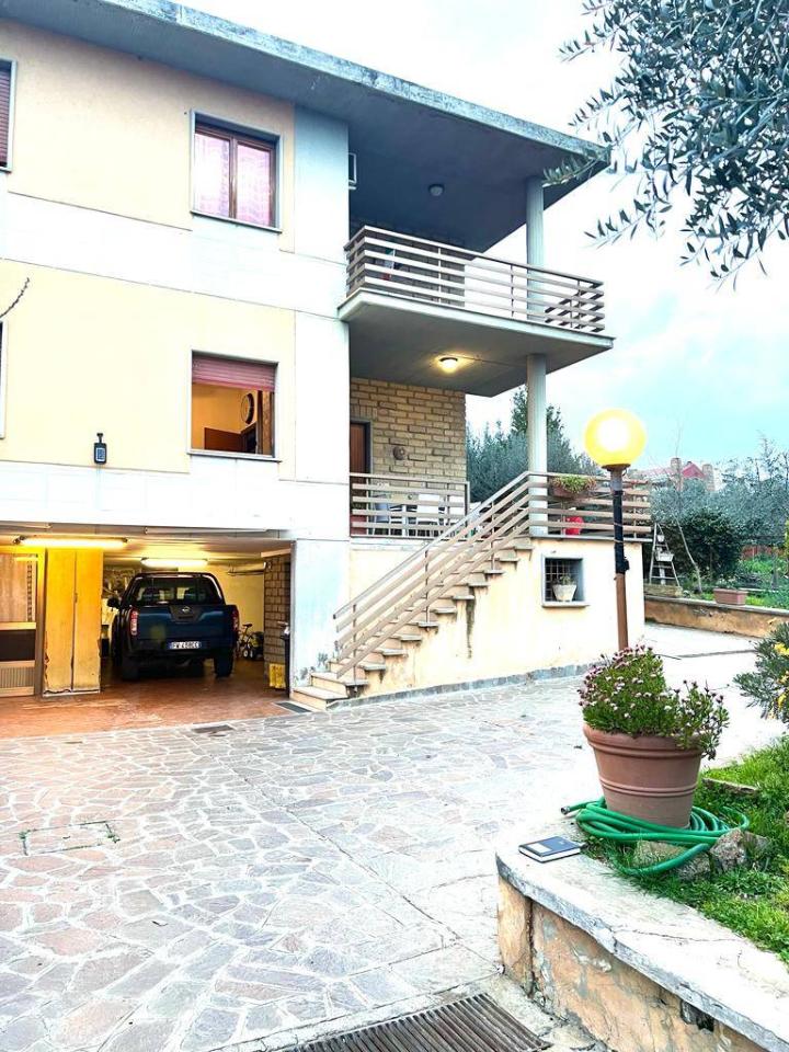 Casa indipendente in vendita a Roma