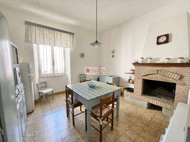 4-room flat in Via del Forno 20, Tolfa - Photo 1