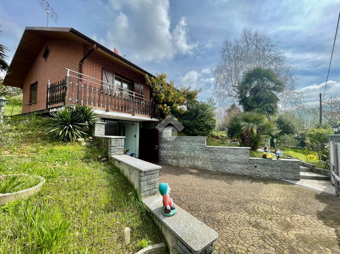 Villa in vendita a Pratiglione