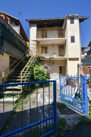 Detached house in Via Cardinal Maurizio 30, Giaveno - Photo 1