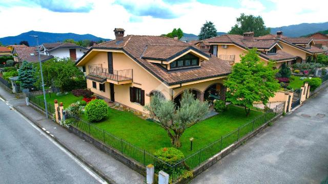 Villa in Via Petrarca 17, Giaveno - Foto 1