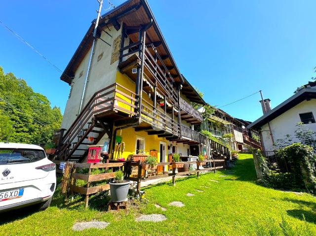 Detached house in Borgata Molè Cordola 4, Giaveno - Photo 1