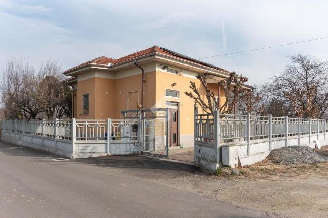 Detached house in Devesi Centro, Ciriè - Photo 1