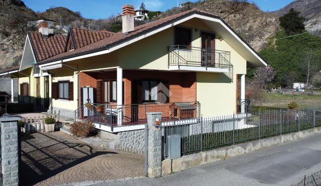 Villa in Corso Couvert Luciano, Susa - Foto 1