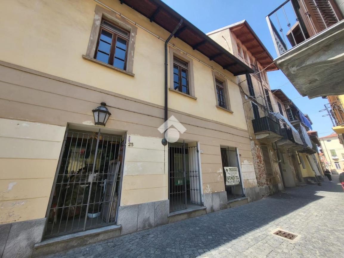 Negozio in Via Don l. Giordano 31, Ciriè - Foto 1