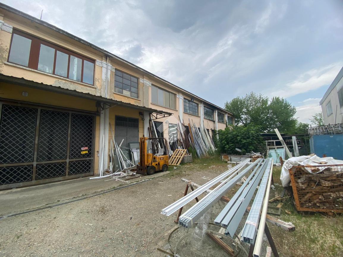 Capannone in Via Luigi Cadorna 11, Borgaro Torinese, {3} - Foto 2