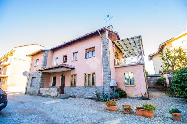 2-room flat in Via Cardinale Agostino Richelmy 14, Ivrea - Photo 1