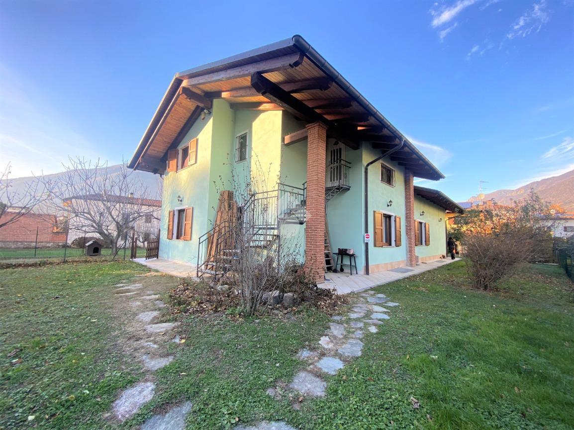 Villa in vendita a Borgofranco D'Ivrea